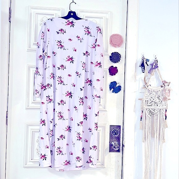 Vintage:Cozy Sweet Pink Floral Print Long Sleeve Nightgown By “Earth Angel’s” LG - Picture 4 of 16